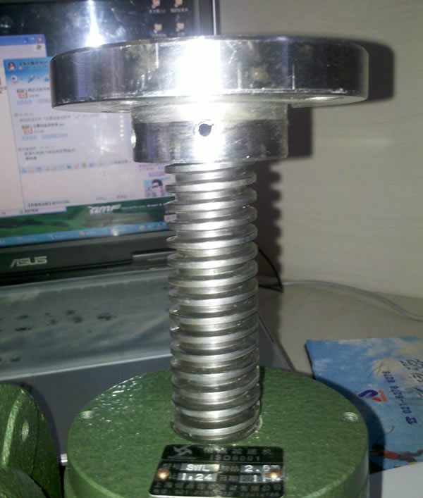 絲杆升降機梢孔位置圖