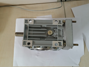 RV系列減速機配伺服方法蘭實物圖