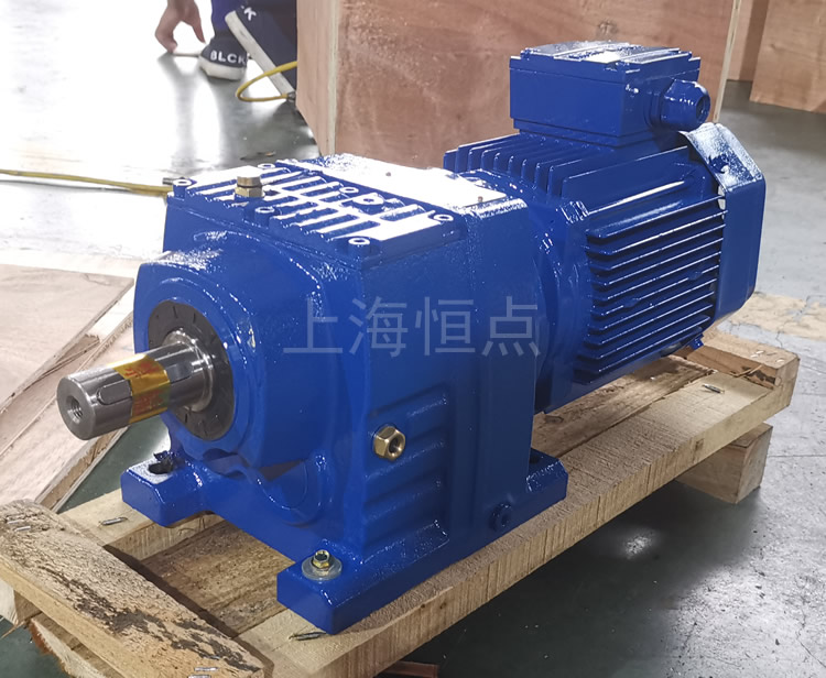 R47系列減速機配電機，藍色油漆實物照片