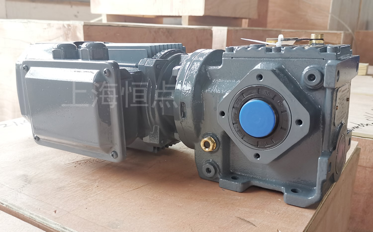 SA37系列減速機，配電機，灰色油漆 實物照片