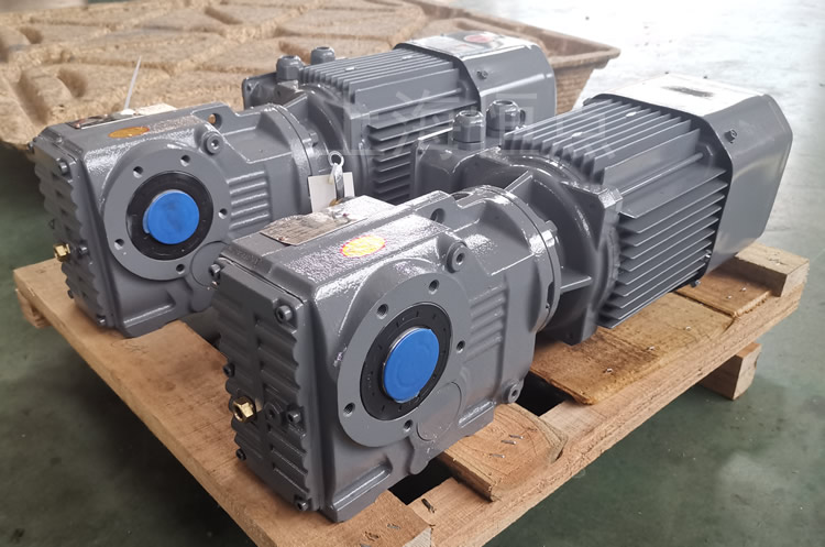 KA37系列減速機通孔輸出，配電機實物圖