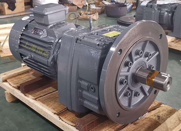 RF87減速機，立式安裝，輸入配電機，實物照片如下