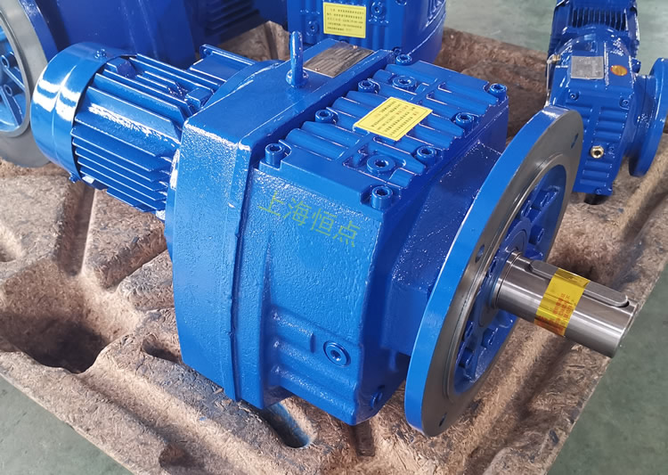 RF87減速機，立式安裝，輸入配電機，實物照片如下