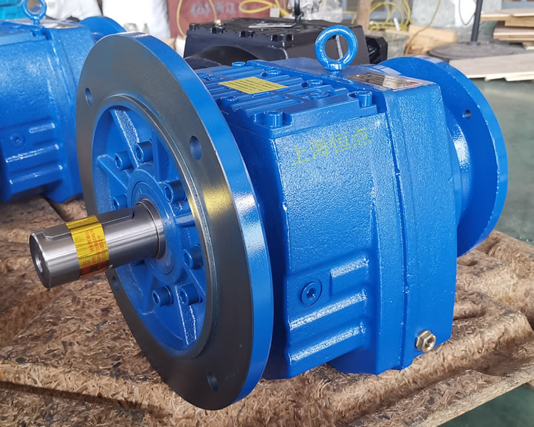 RF87減速機，輸入配法蘭B5端蓋，立式法蘭輸出，實物照片