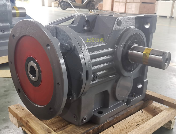 K97減速機，輸入配電機法蘭端蓋，右輸出單軸，實物圖如下